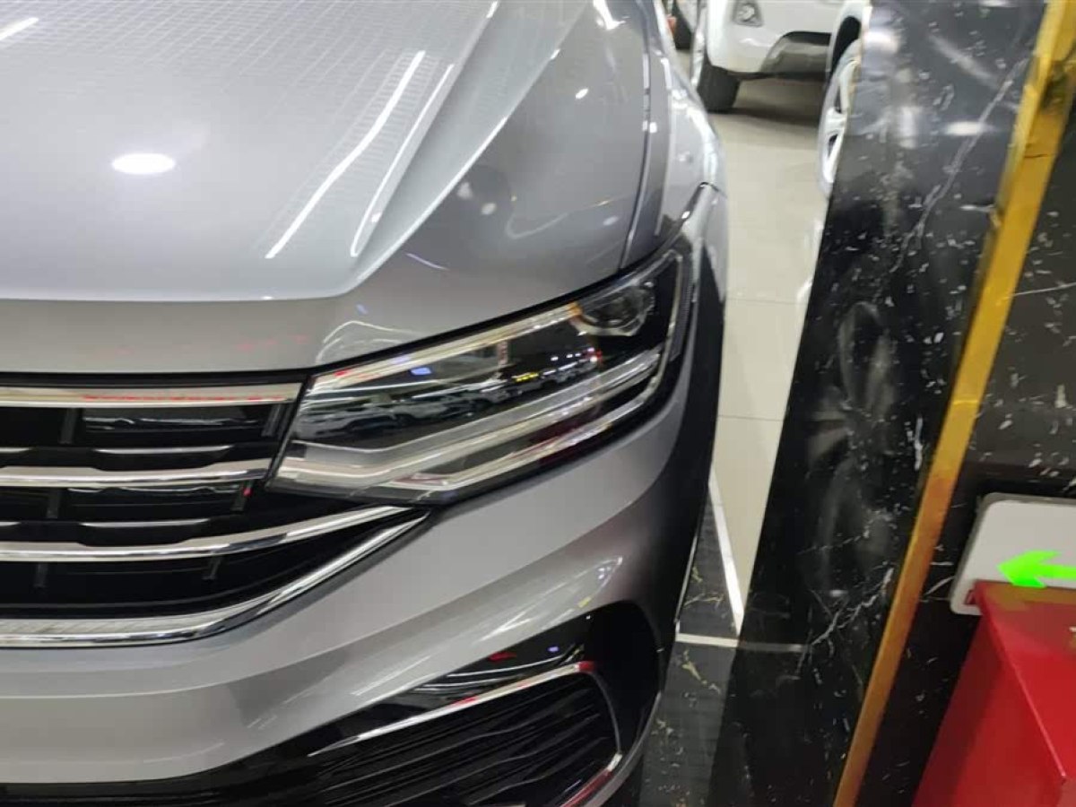 大眾 途觀X  2023款 改款 330TSI 兩驅(qū)旗艦版圖片