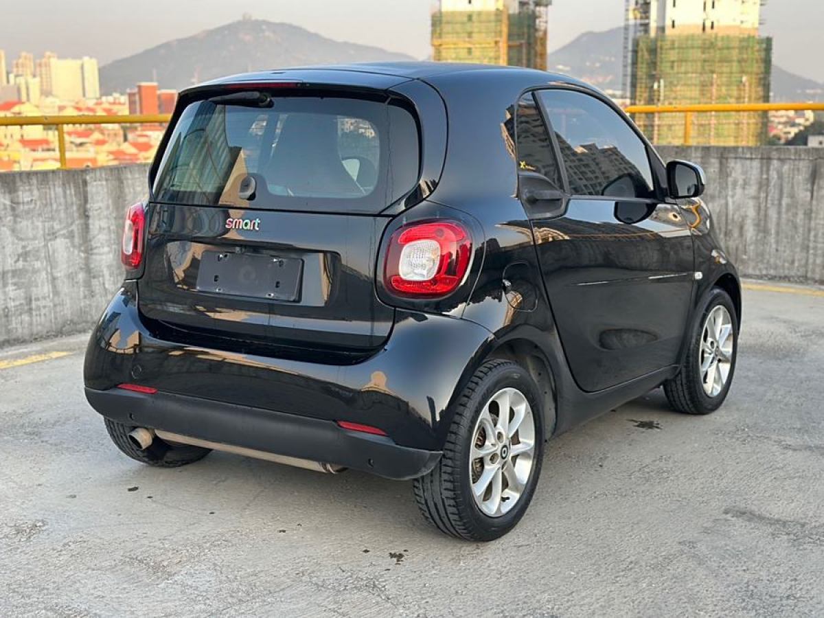 smart fortwo  2015款 1.0L 52千瓦硬頂靈動(dòng)版圖片