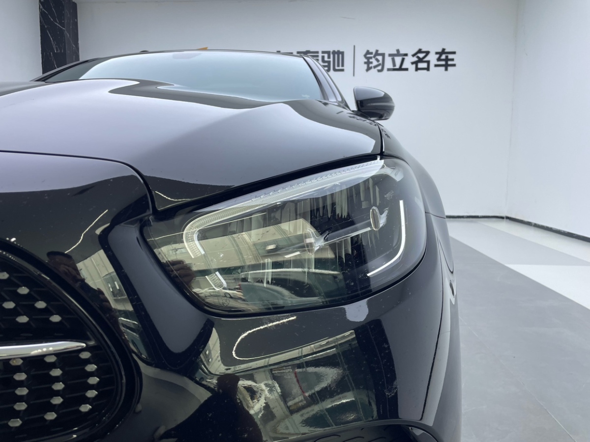 奔驰E级 2023款 改款 E 300 L 运动豪华型图片