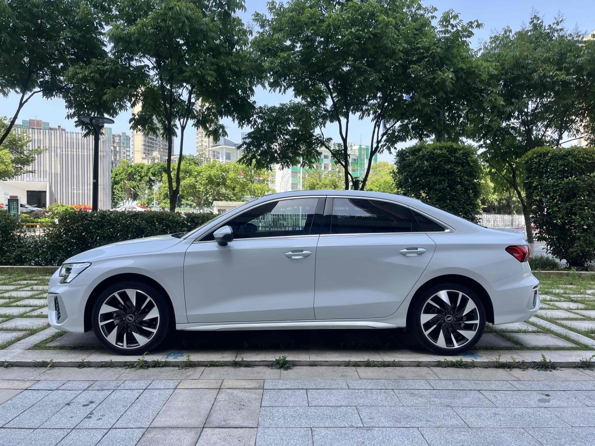奧迪 奧迪A3  2023款 改款 A3L Limousine 35 TFSI 時尚運動型圖片