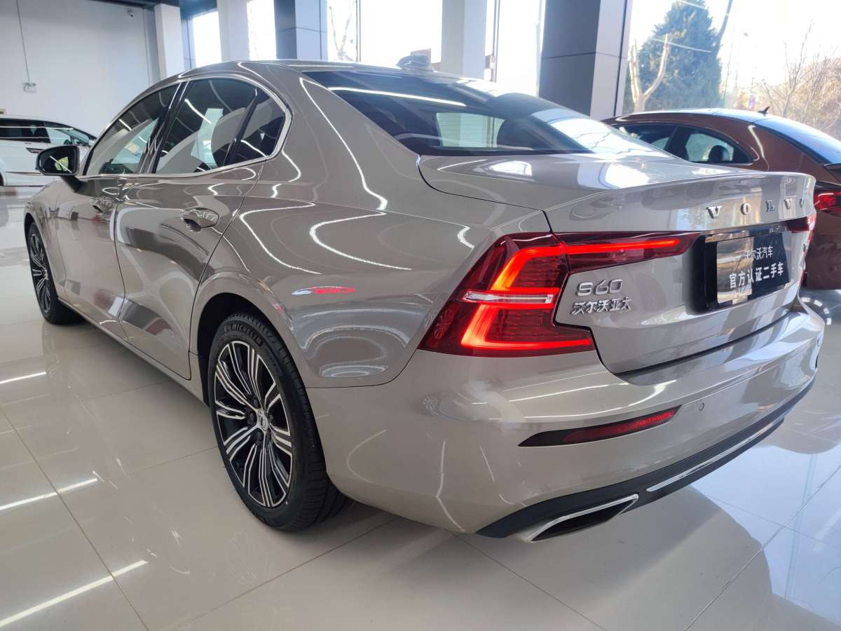 沃爾沃 s60l 2020款 t4 智逸豪華版圖片