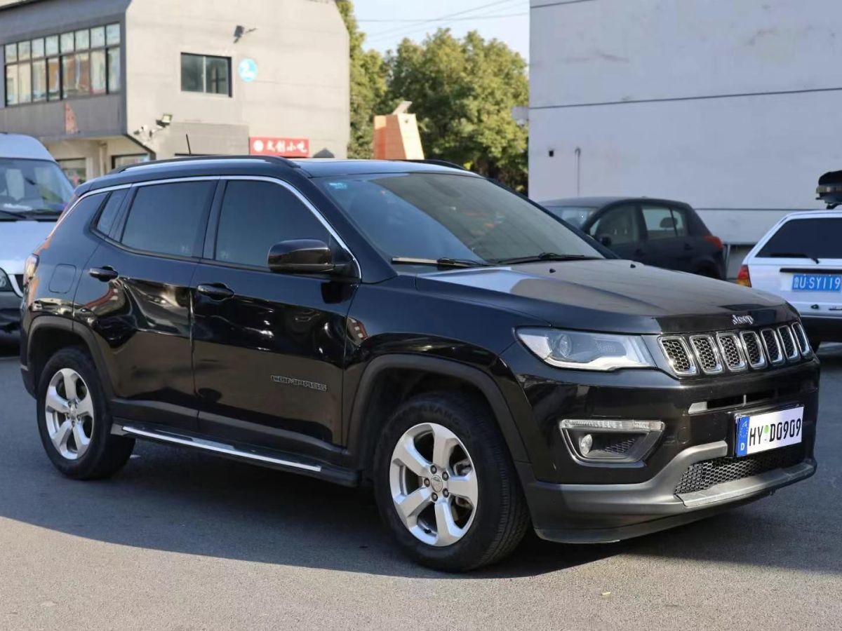 Jeep 指南者  2020款 220T 自動(dòng)四驅(qū)精英版圖片