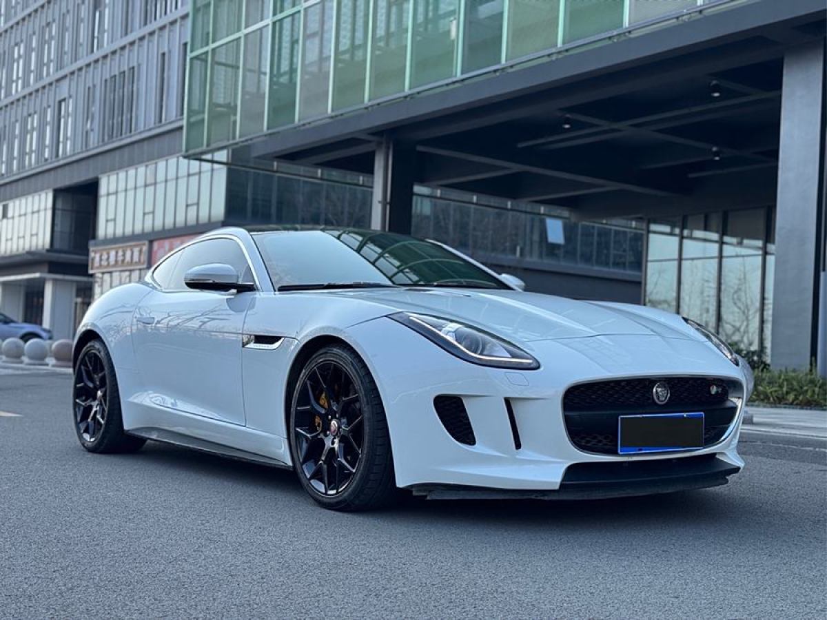 捷豹 F-TYPE  2015款 3.0T 硬頂版圖片