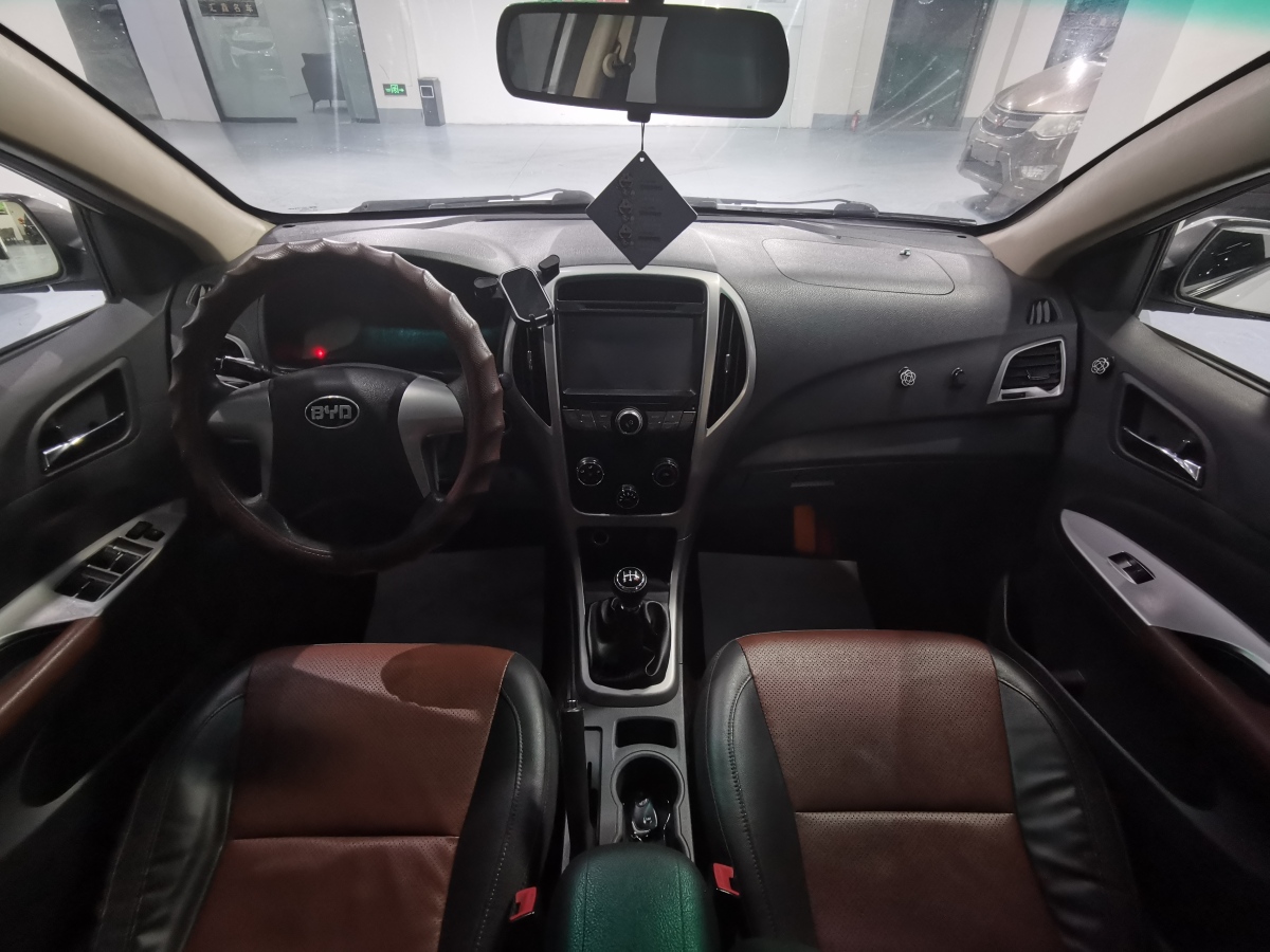 比亞迪 F3  2015款 節(jié)能版 1.5L 手動舒適型圖片