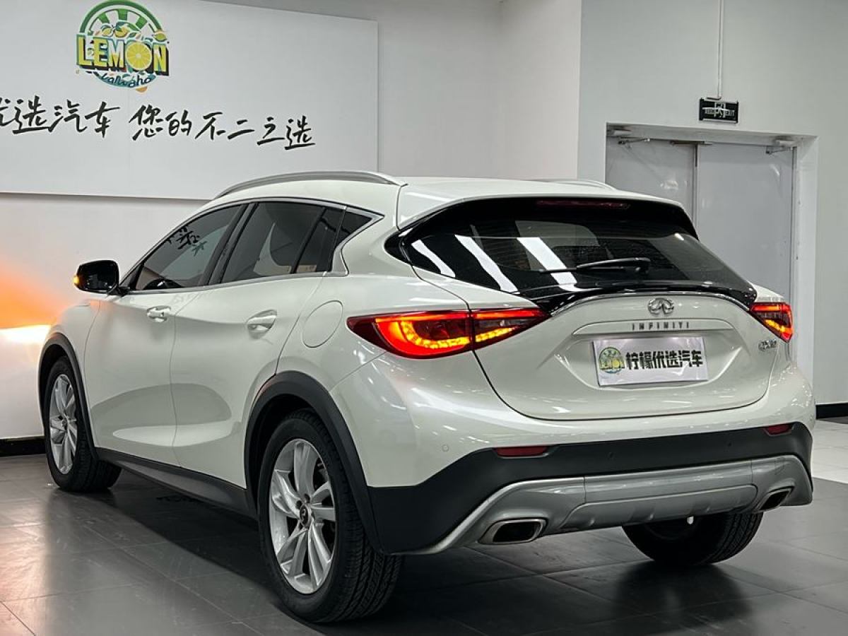 英菲尼迪 QX30  2017款 1.6T 兩驅(qū)運(yùn)動(dòng)版圖片