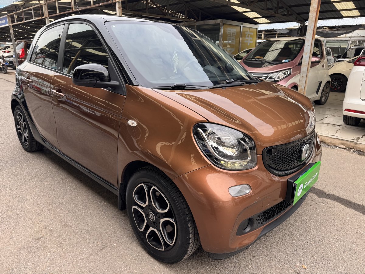 smart forfour  2016款 0.9T 66千瓦先鋒版圖片