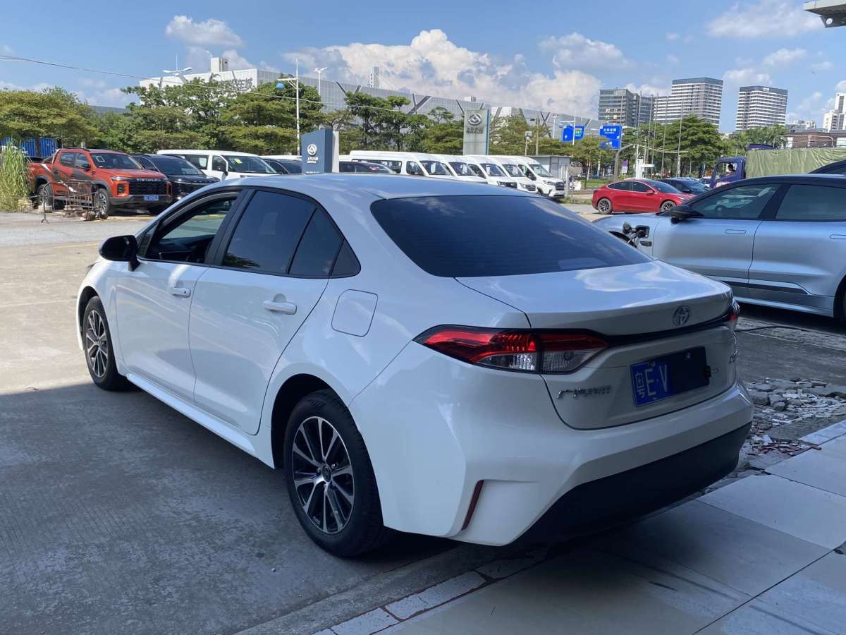 豐田 雷凌  2023款 TNGA 1.5L CVT進(jìn)取版圖片