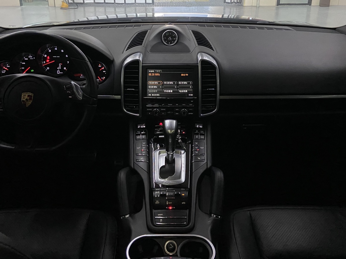 保時(shí)捷 Cayenne  2014款 Cayenne Platinum Edition 3.0T圖片