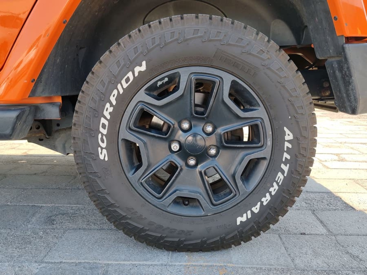 Jeep 牧馬人  2013款 3.6L Sahara 四門版圖片