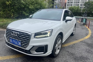 奥迪Q2L 奥迪 35TFSI 时尚致雅型