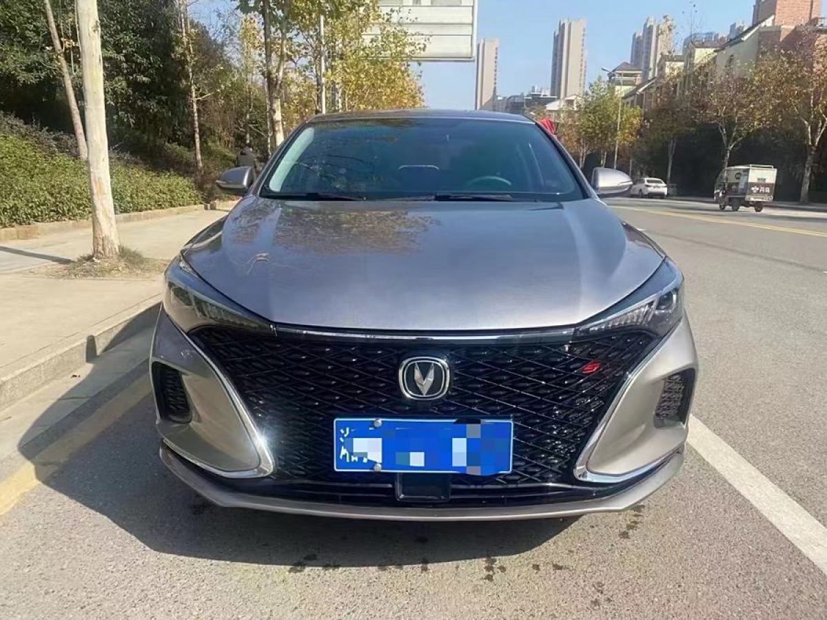 長(zhǎng)安 逸動(dòng)  2021款 PLUS 藍(lán)鯨NE 1.4T GDI DCT尊貴型圖片