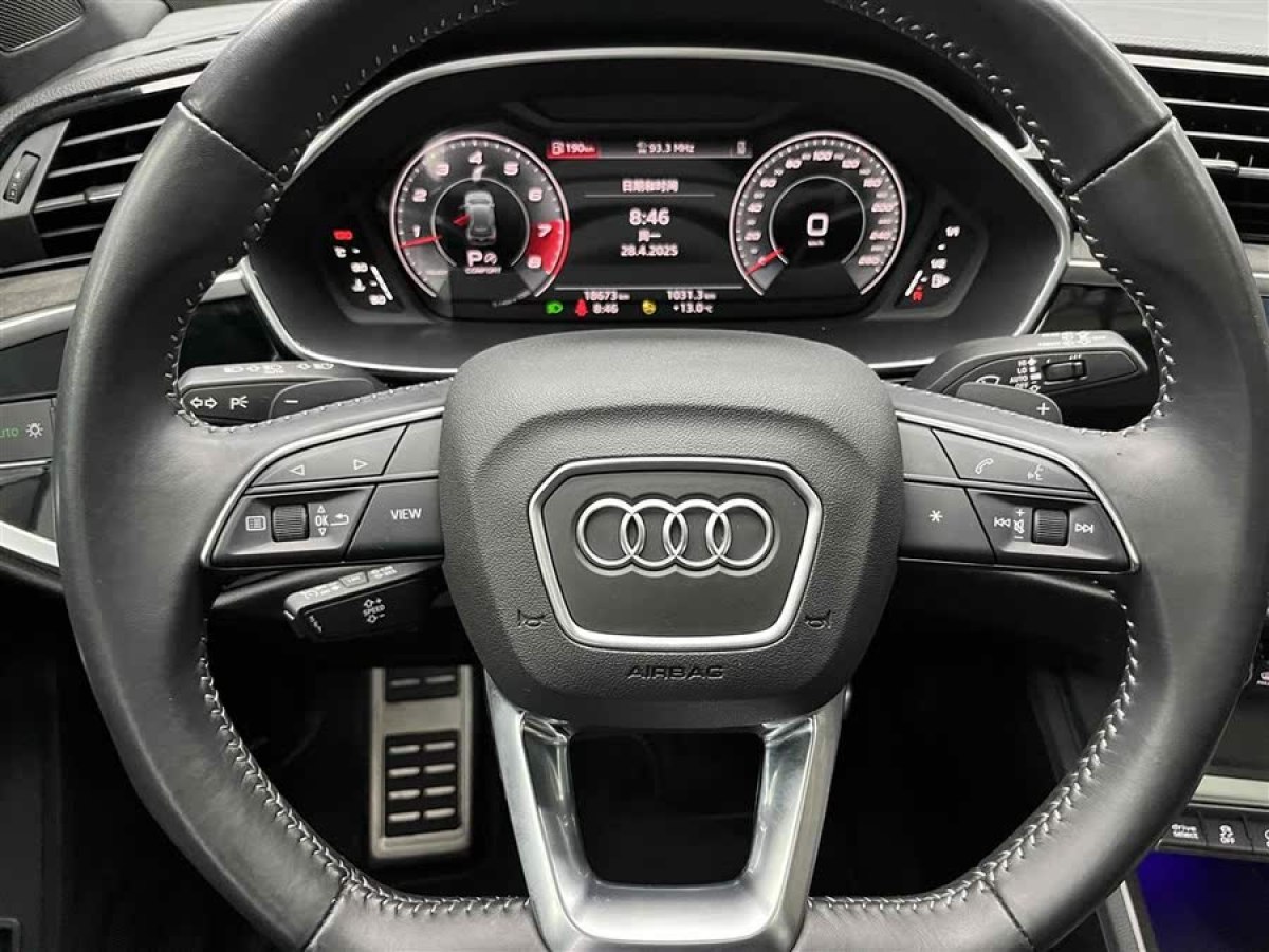 奧迪 奧迪Q3  2022款 45 TFSI quattro 時尚動感型圖片