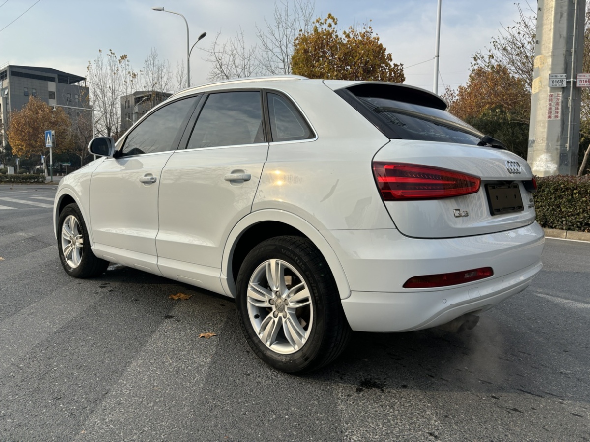 奧迪 奧迪Q3  2015款 35 TFSI 百萬(wàn)紀(jì)念舒享型圖片