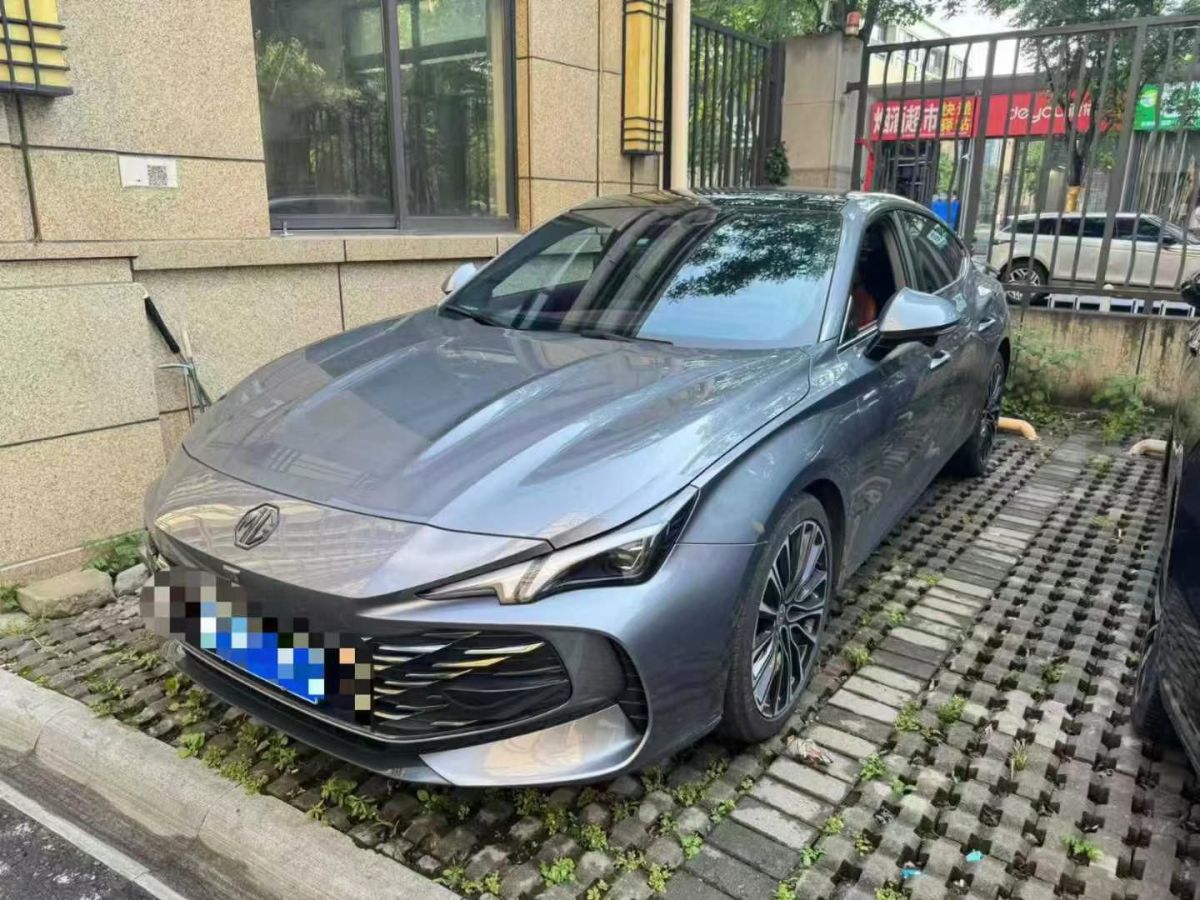 名爵 MG Cyberster  2024款 520km 傳奇四驅(qū)紅篷版圖片