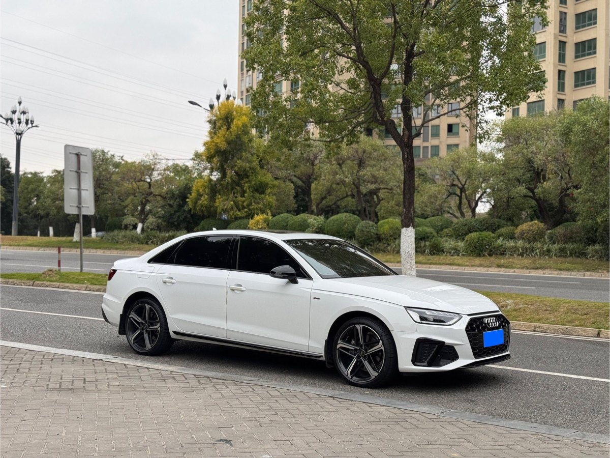 奧迪 奧迪A4L  2024款 40 TFSI 豪華動感型圖片