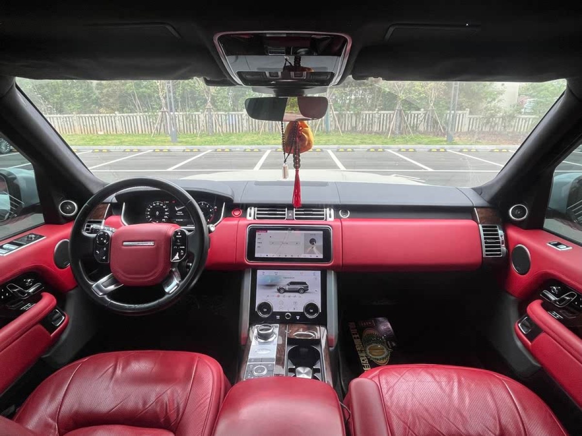 路虎 攬勝  2020款 3.0 L6 盛世版圖片