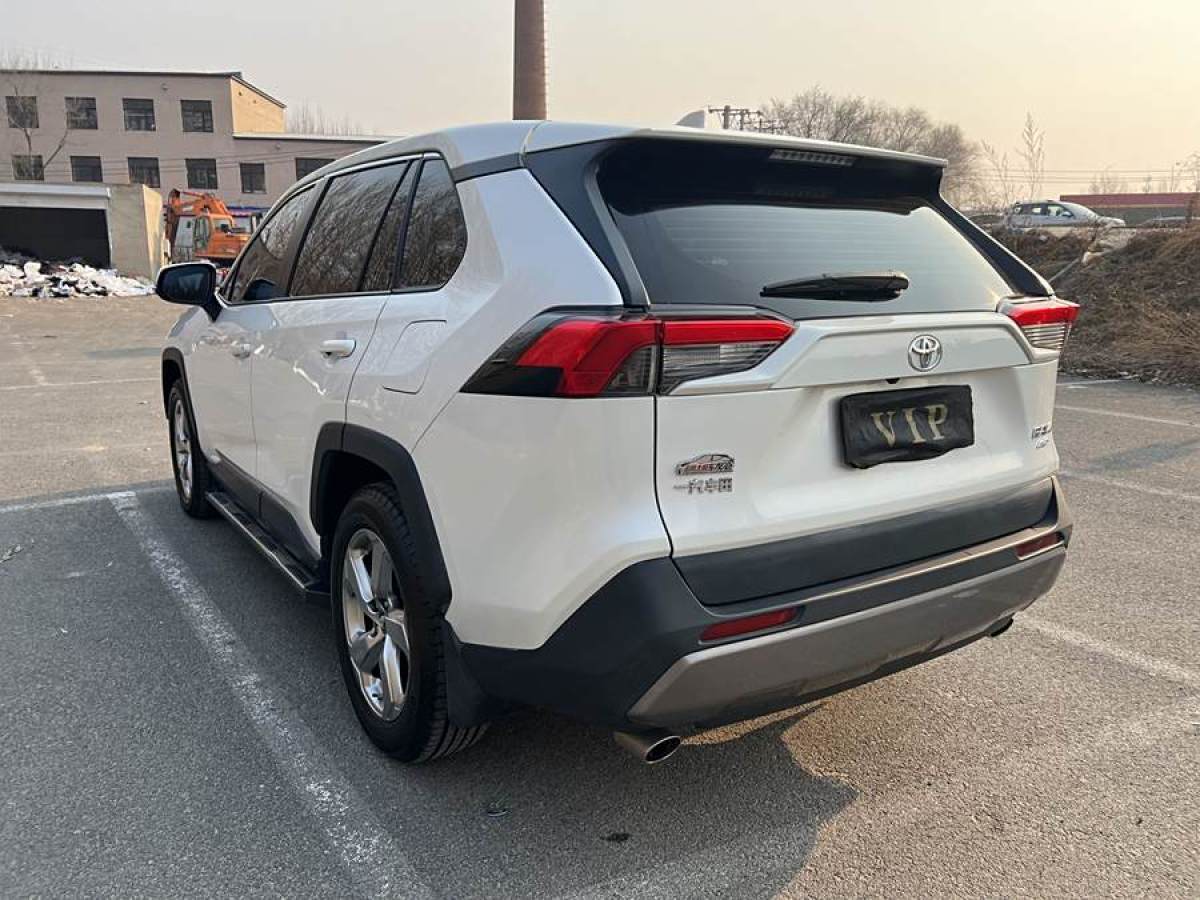 豐田 RAV4榮放  2020款 2.0L CVT四驅(qū)風(fēng)尚PLUS版圖片