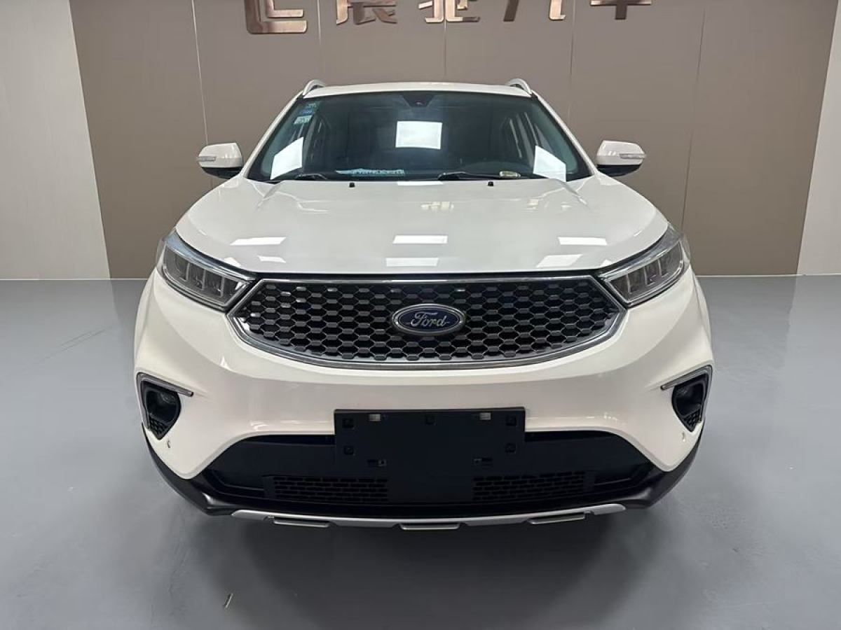 2019年6月福特 領(lǐng)界  2019款 EcoBoost 145 CVT 48V尊領(lǐng)型 國VI