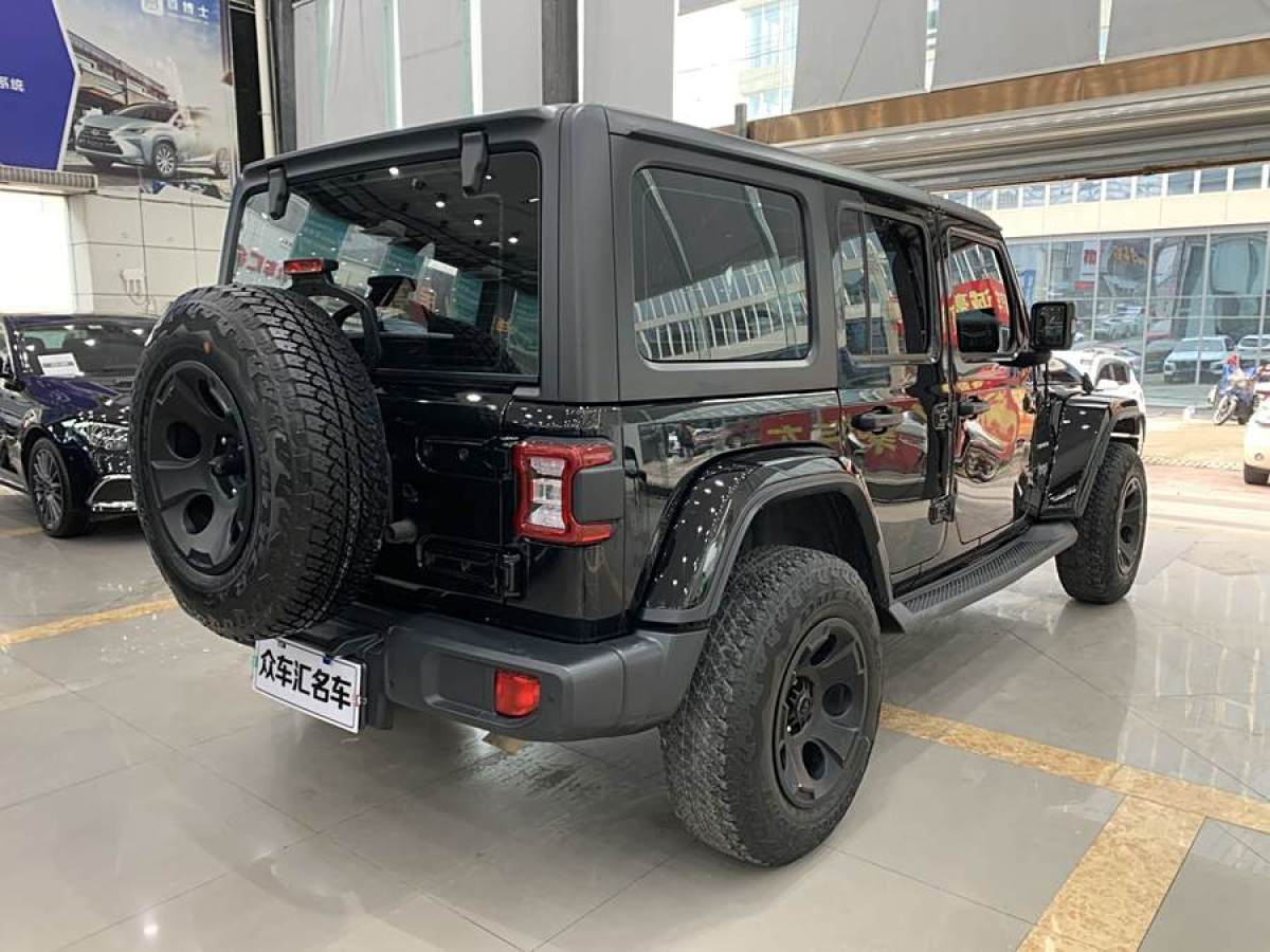 Jeep 牧馬人  2019款 2.0T Sahara 四門版 國VI圖片