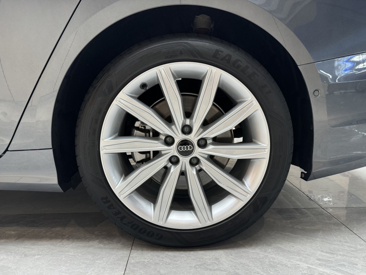 奧迪 奧迪A6L  2024款 45 TFSI 臻選動感型圖片