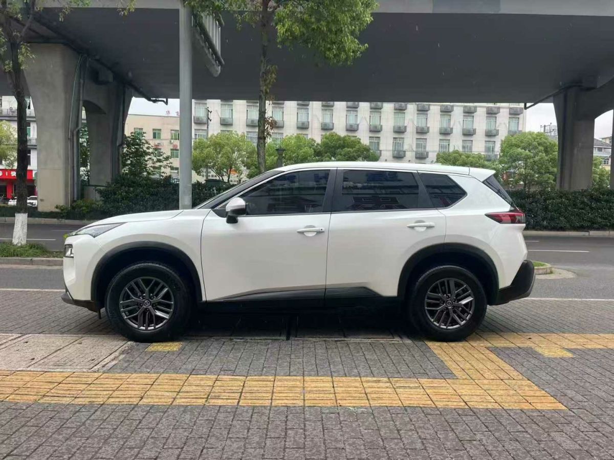 日產(chǎn) 奇駿  2022款 2.0L 兩驅(qū)智聯(lián)臻享版圖片