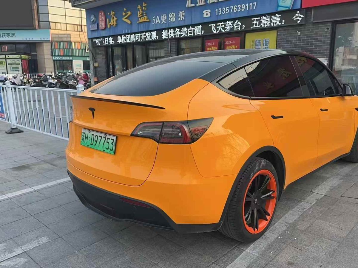 特斯拉 Model S  2023款 三電機(jī)全輪驅(qū)動(dòng) Plaid版圖片