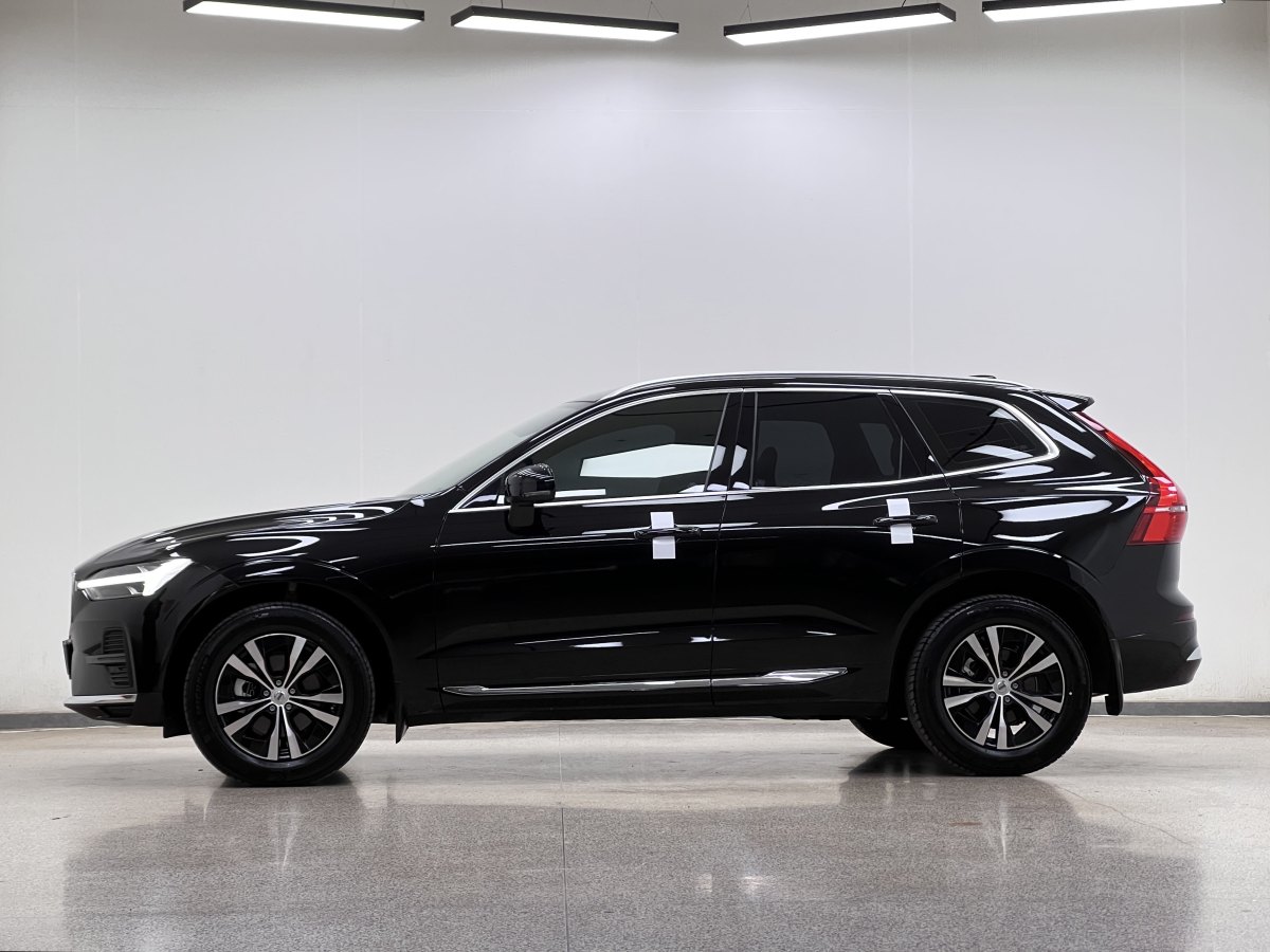 沃爾沃 XC60  2023款 B5 四驅智逸豪華版圖片