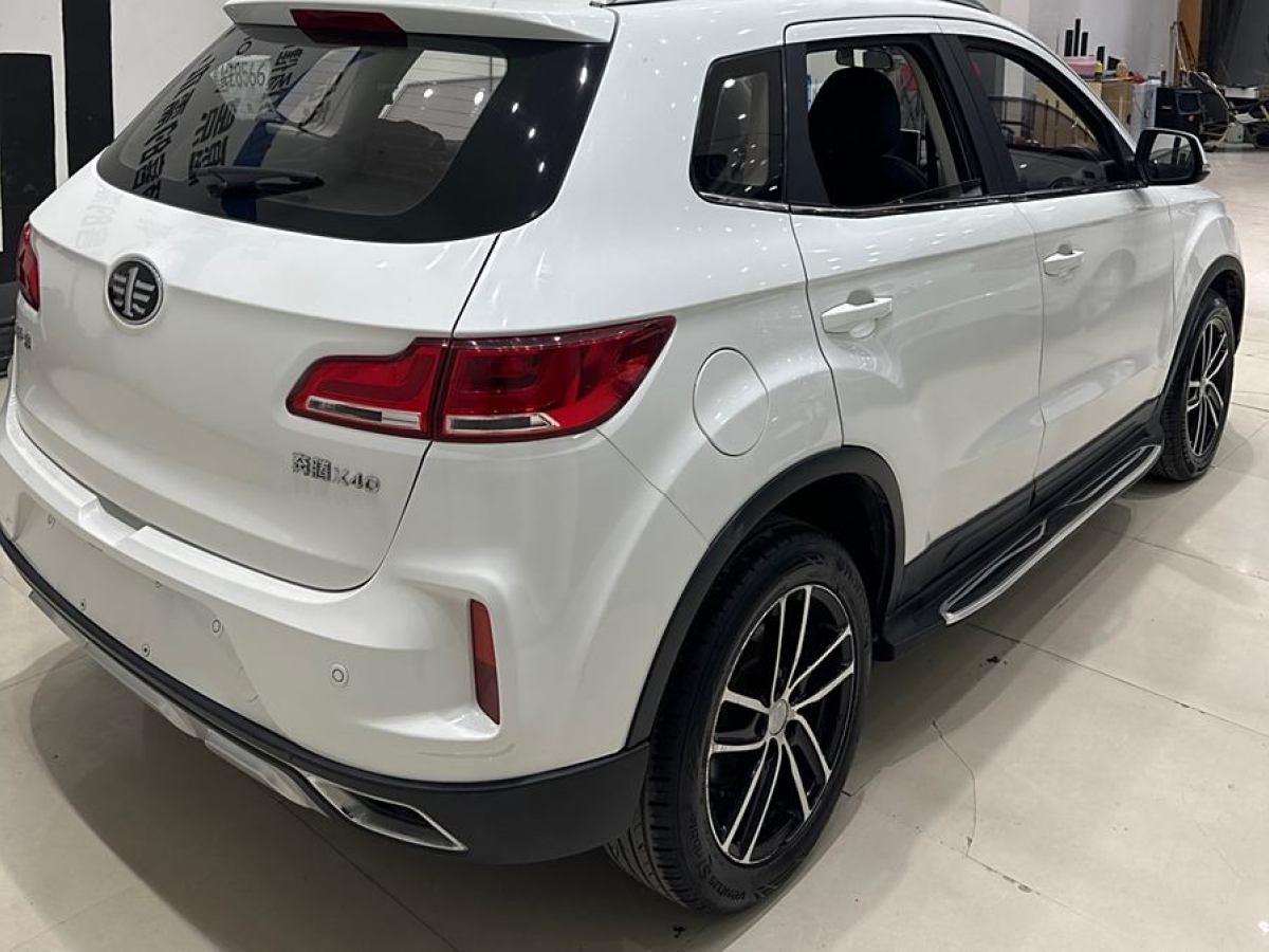 奔騰 X40  2017款 1.6L 自動豪華型圖片