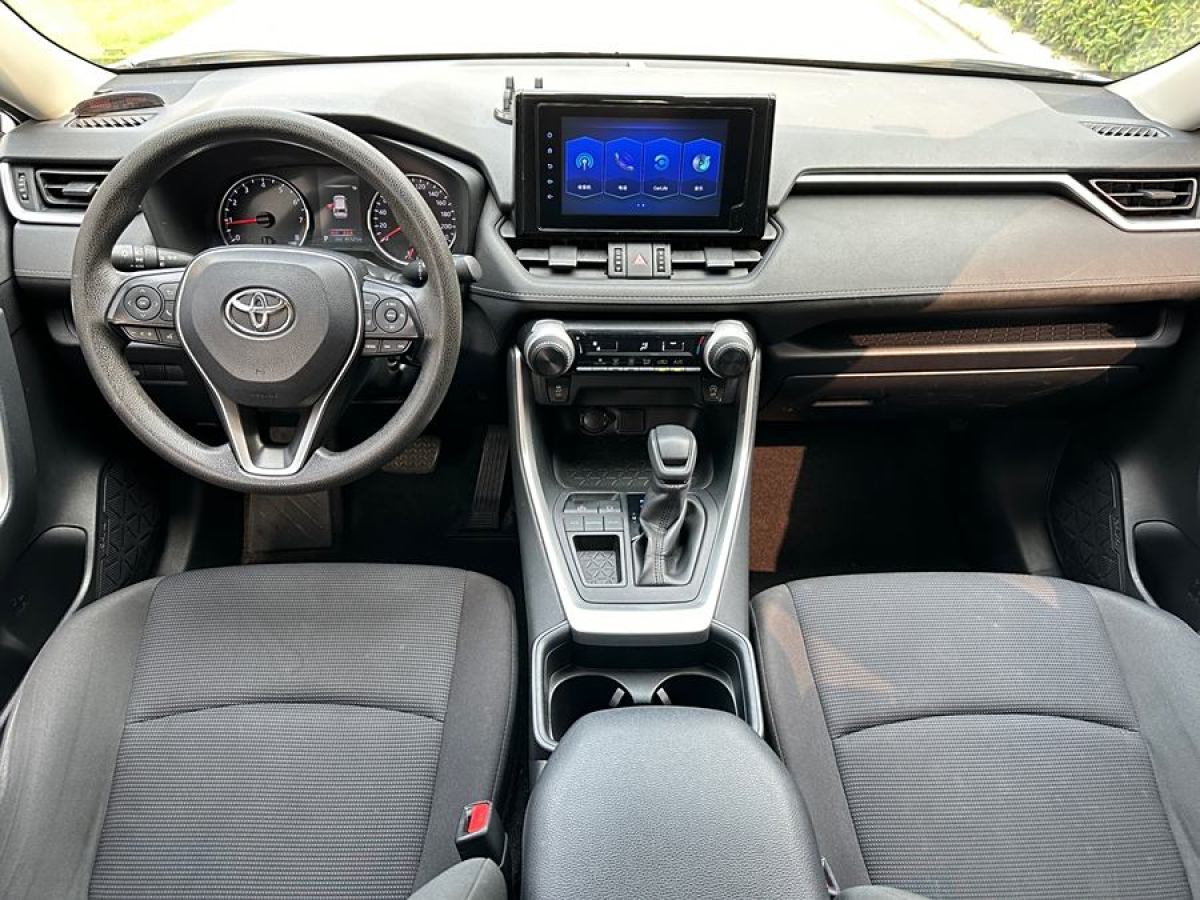 2021年8月豐田 RAV4榮放  2021款 2.0L CVT兩驅(qū)都市版