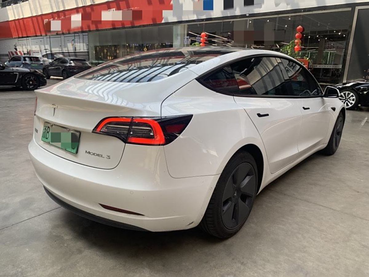 特斯拉 Model 3  2021款 改款 標(biāo)準(zhǔn)續(xù)航后驅(qū)升級版圖片