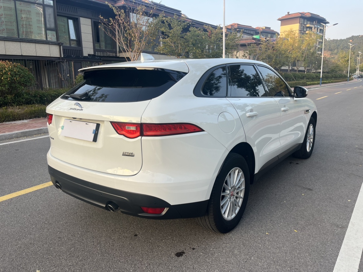 捷豹 F-PACE  2018款 改款 2.0T 四驅(qū)R-Sport運(yùn)動版圖片