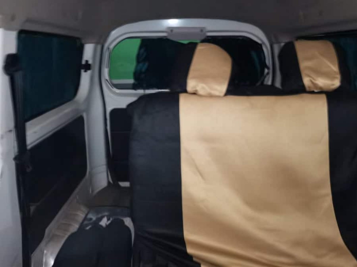 長(zhǎng)安歐尚 長(zhǎng)安之星3  2015款 1.2L基本型非空調(diào)EA12V圖片