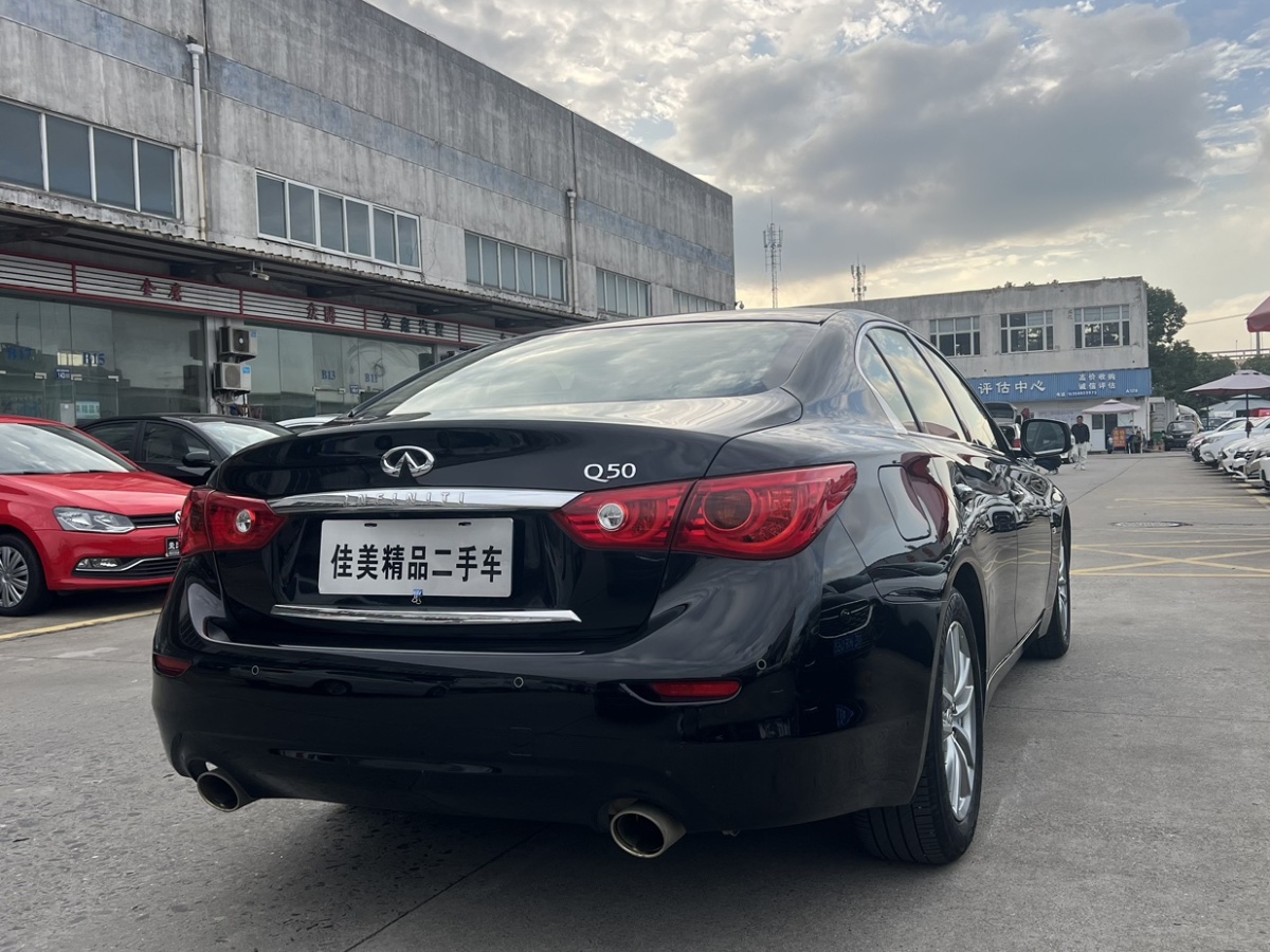 英菲尼迪 Q50  2014款 3.7L 豪華版圖片