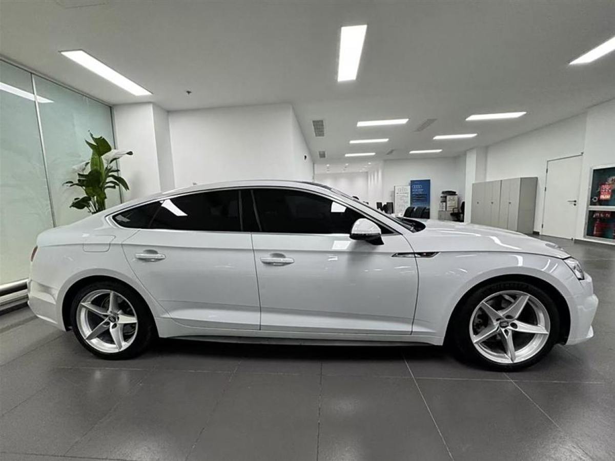 奧迪 奧迪A5  2017款 Sportback 40 TFSI 時(shí)尚型圖片