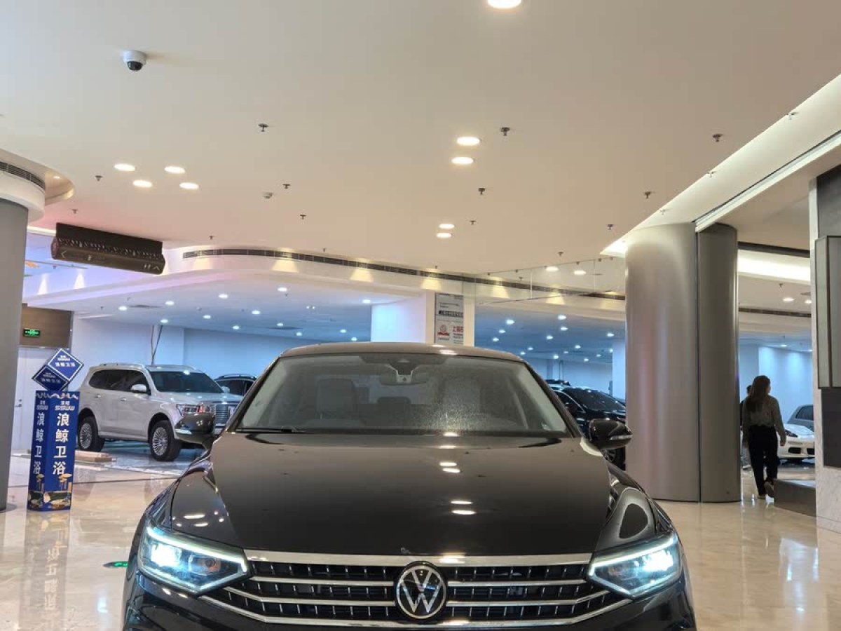 大眾 邁騰  2023款 200萬輛紀(jì)念版 330TSI DSG豪華型圖片