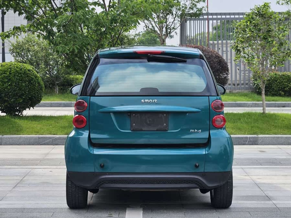 smart fortwo  2014款 1.0 MHD 硬頂新年特別版圖片