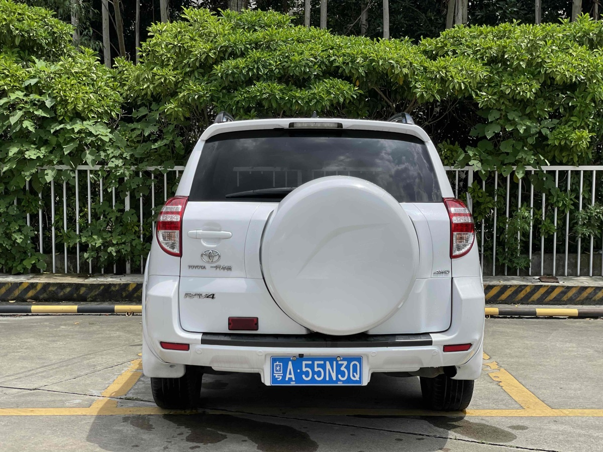 豐田 RAV4榮放  2009款 2.4L 自動豪華導(dǎo)航版圖片