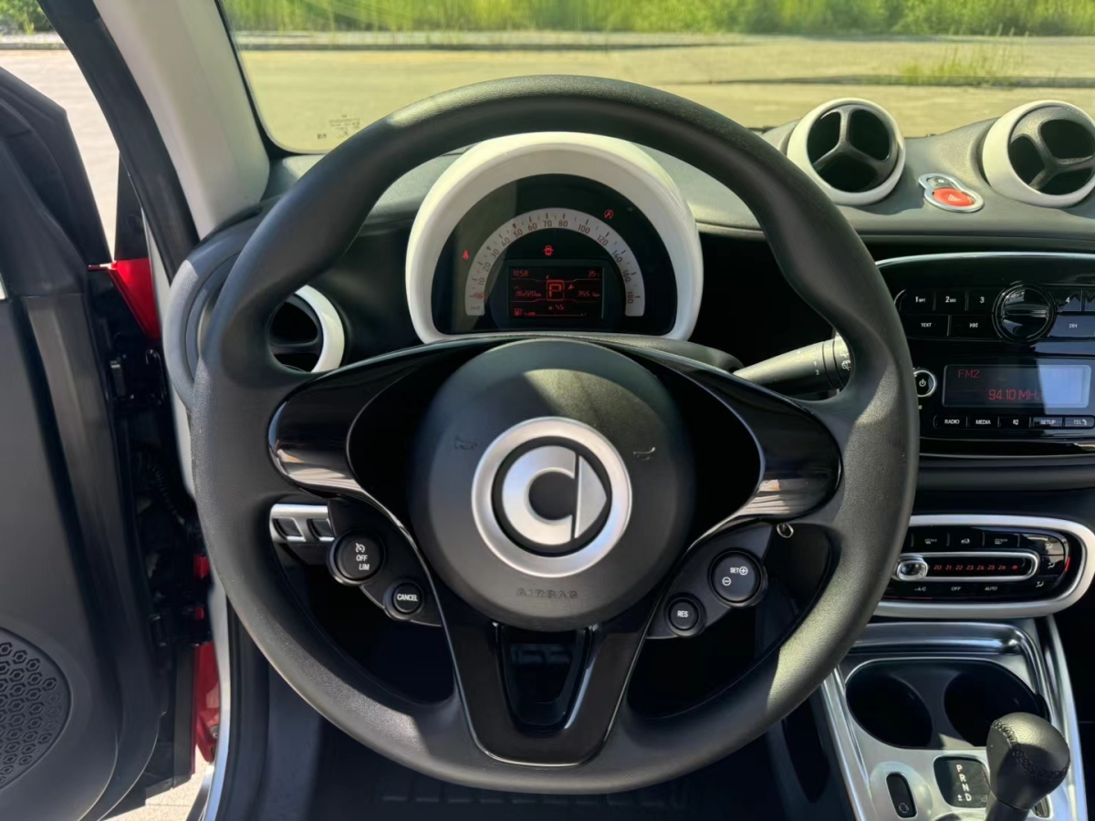 smart fortwo  2015款 1.0L 52千瓦硬頂靈動版圖片