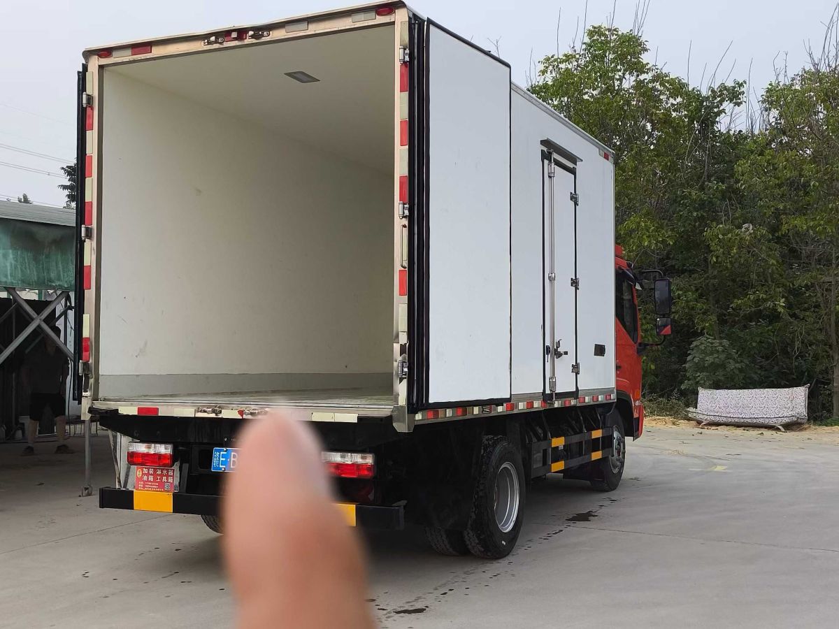 東風(fēng) 銳騏7  2024款 2.0T 自動(dòng)兩驅(qū)汽油工程車圖片