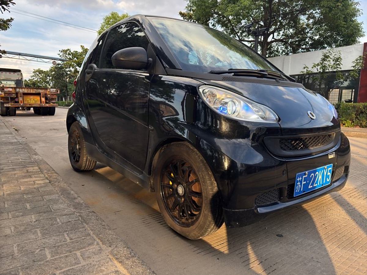 2012年5月smart fortwo  2012款 1.0 MHD 硬頂烈焰特別版