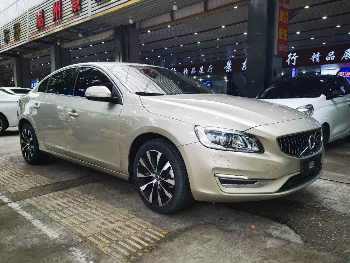 沃爾沃 S60  2019款 S60L 1.5T 智進(jìn)版圖片