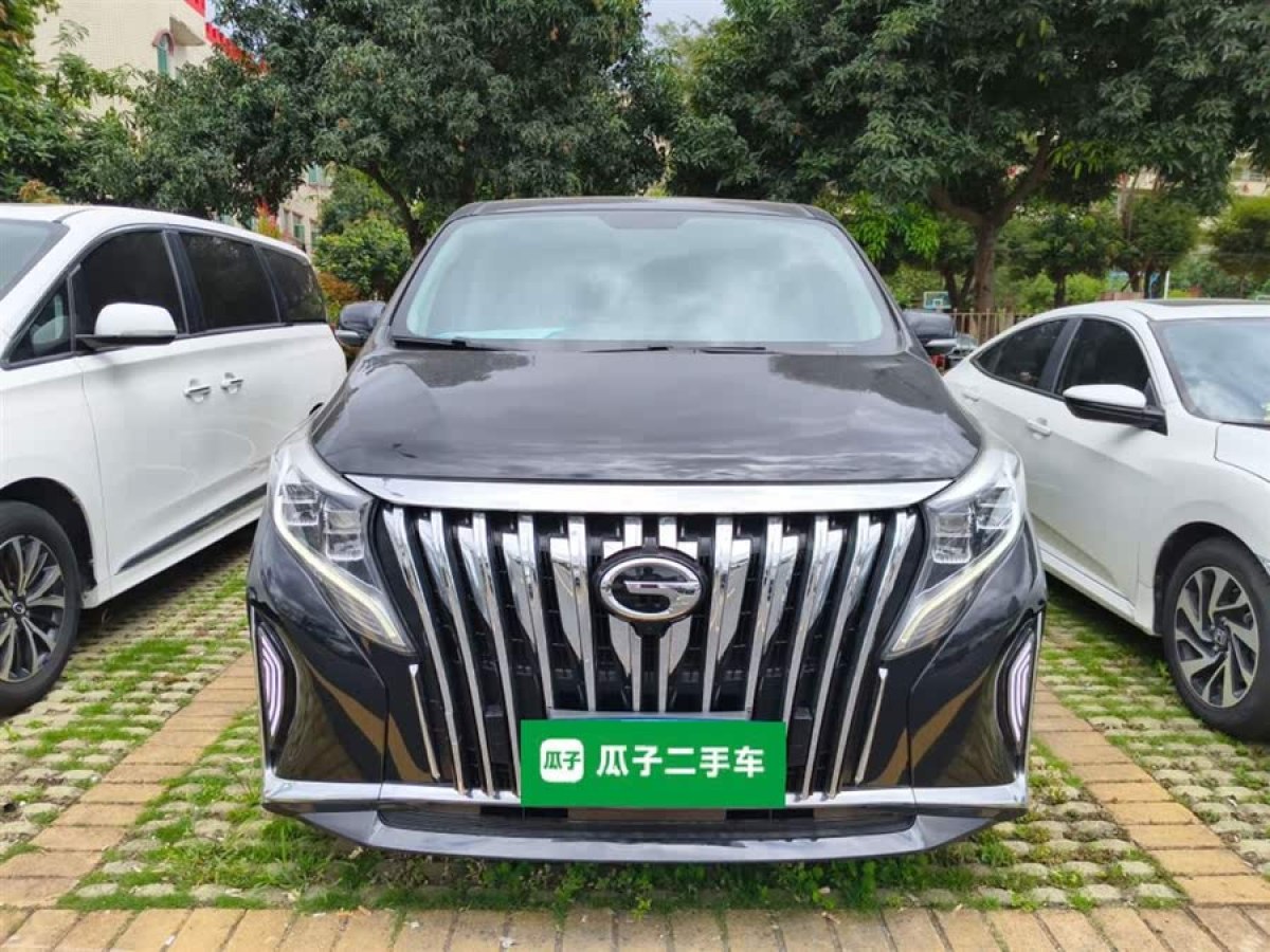 廣汽傳祺 M8  2024款 領(lǐng)秀系列 390T 尊享版圖片