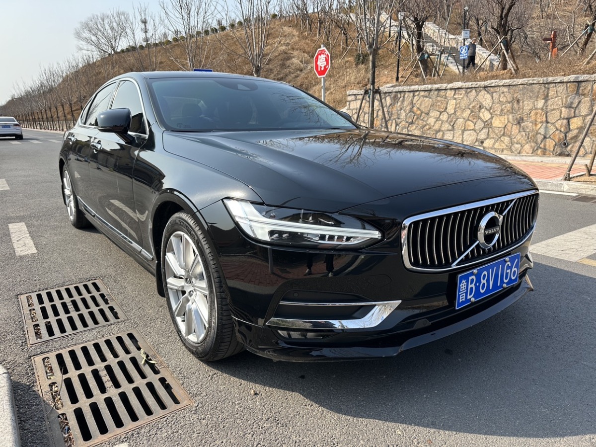 沃爾沃 S90  2020款  T5 智逸運(yùn)動(dòng)版圖片