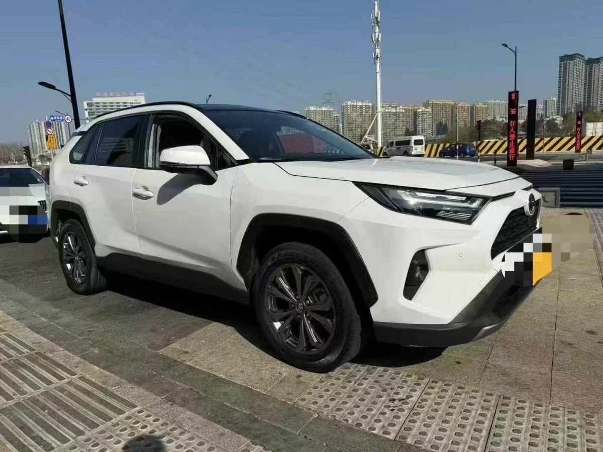 豐田 RAV4  2018款 榮放 2.0L CVT兩驅(qū)風(fēng)尚版圖片