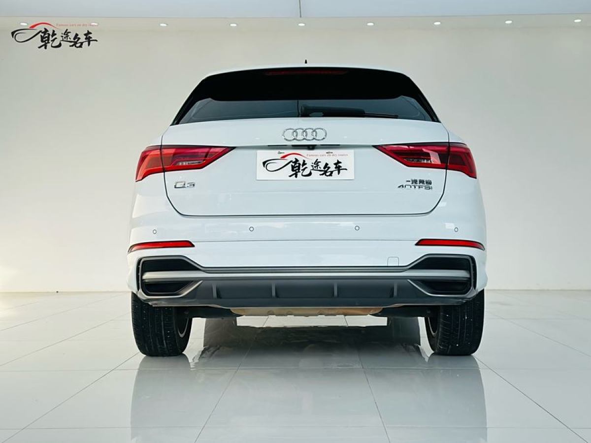 奧迪 奧迪Q3  2021款 40 TFSI 時(shí)尚動(dòng)感型圖片