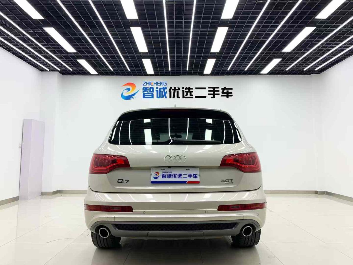 2012年1月奧迪 奧迪Q7  2012款 Q7 3.0TFSI 豪華型 245kw