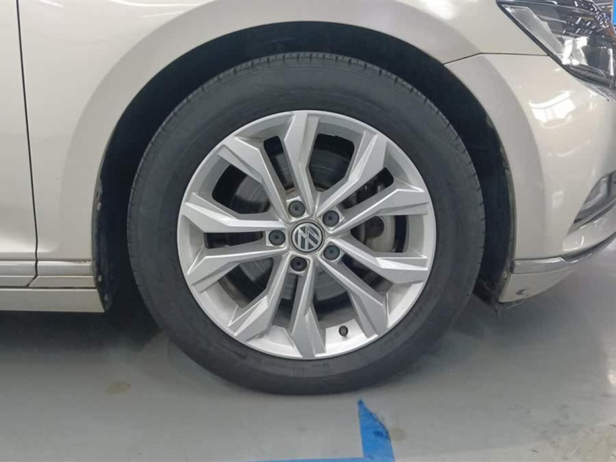 大眾 邁騰  2017款 330TSI DSG 豪華型圖片
