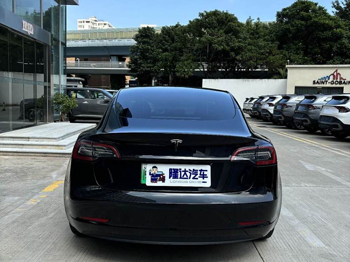 特斯拉 Model 3  2022款 改款 后輪驅(qū)動版圖片