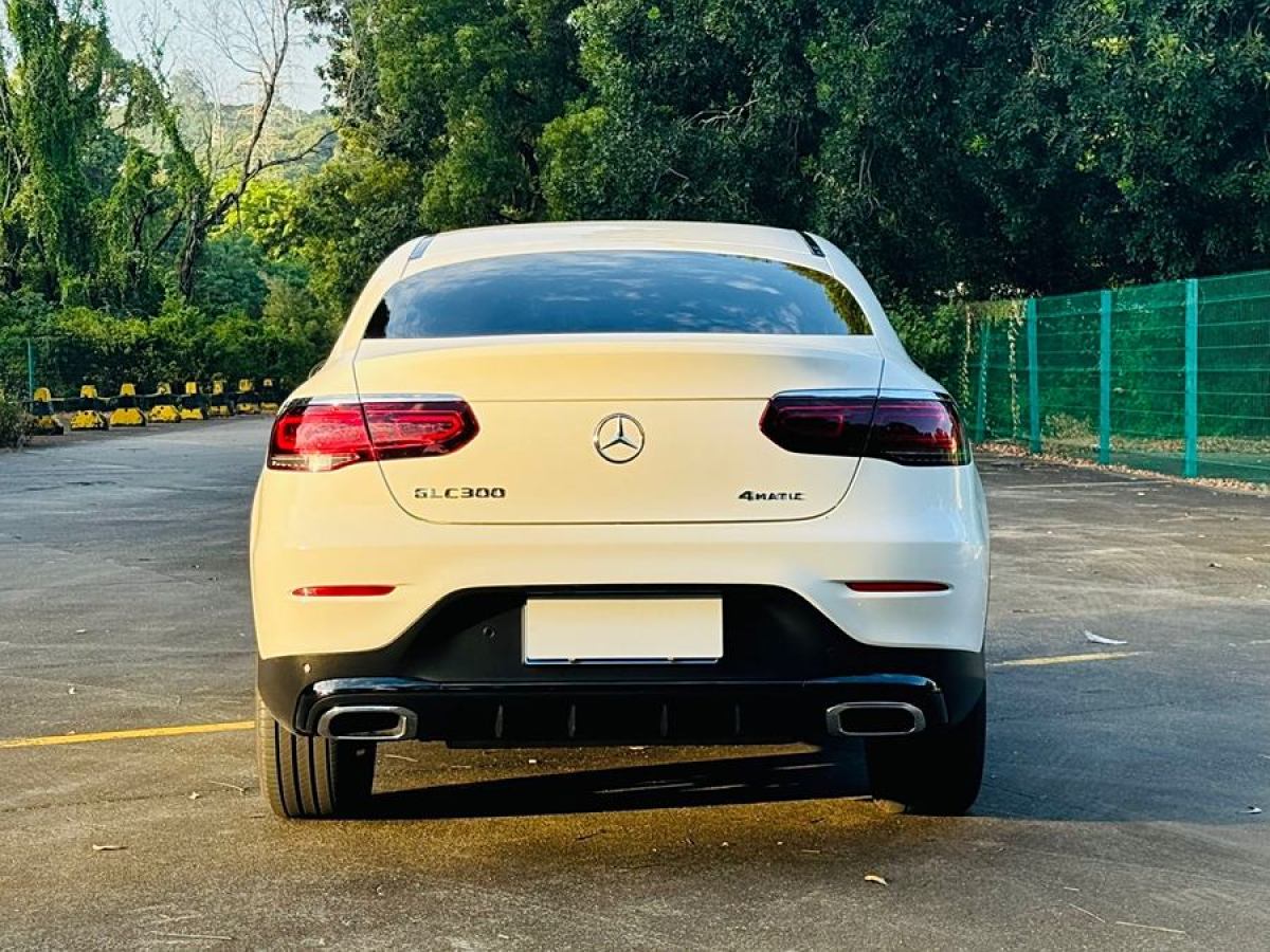 奔馳 奔馳GLC  2023款 GLC 300 4MATIC 轎跑SUV圖片