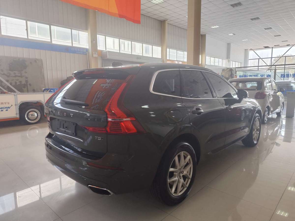 沃爾沃 XC60  2019款 T5 四驅(qū)智逸版圖片